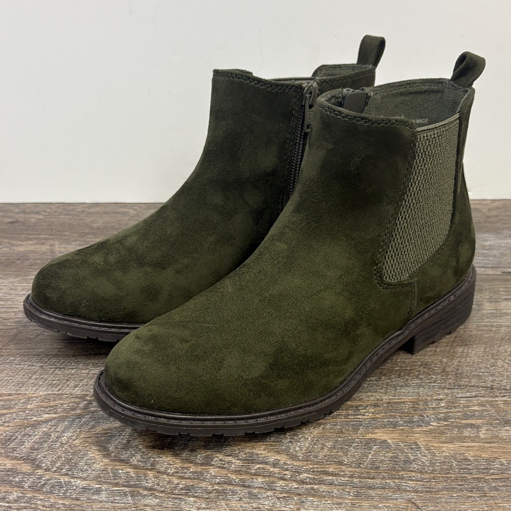 White Mountain Cooper Women’s Olive Green Suede Chelsea Ankle Boots | Size 7